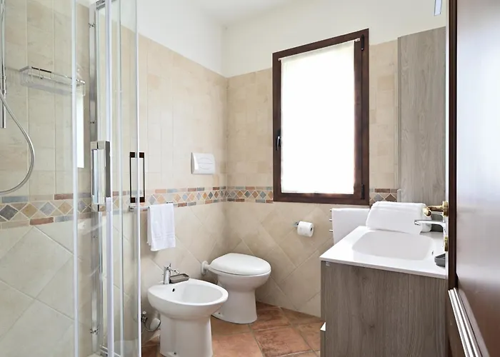 Vicino Al Mare Bacu E Ludu B