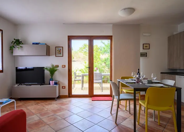 Vicino Al Mare Bacu E Ludu B Apartment *